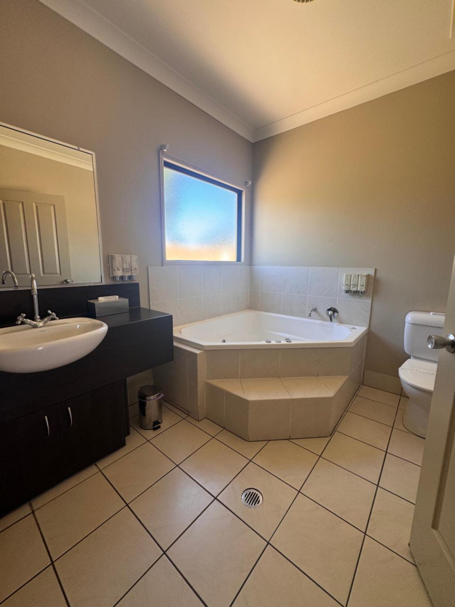 Best Western Bungil Creek Motel Roma Exteriör bild